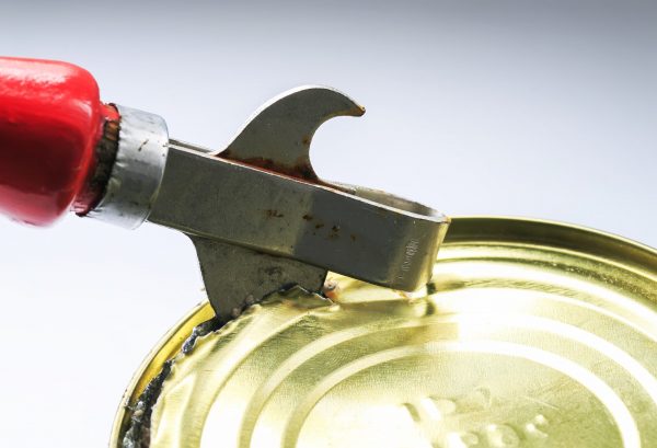 manual can opener ( lever with a claw)