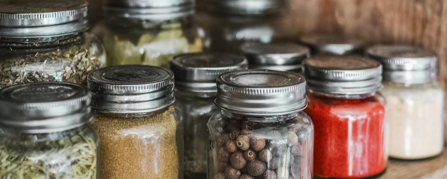 How to open a stuck lid on a Mason jar